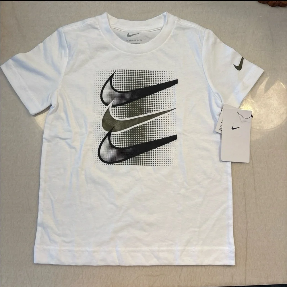 Nike White and Black Graphic Tee